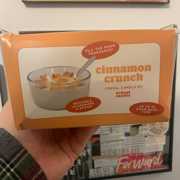 Cinnamon crunch cereal bowl 12 oz candle - Picture 3 of 7